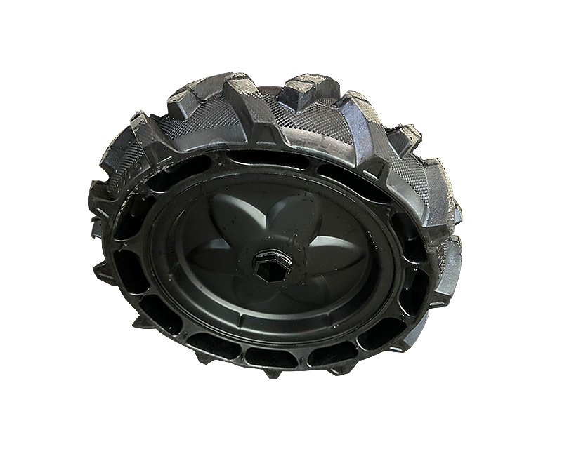 Special tire for small machinery