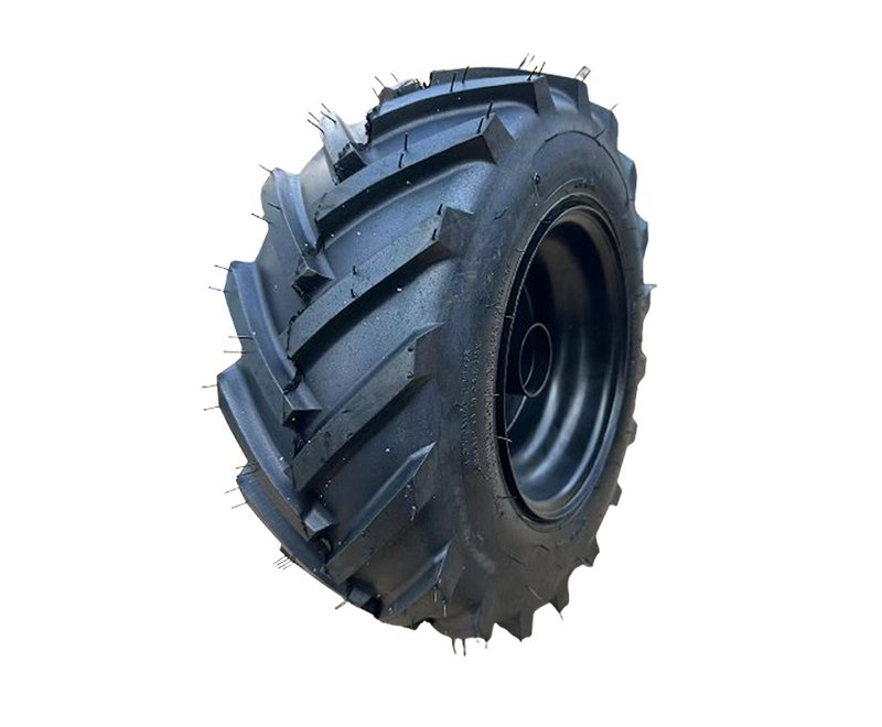 Special tire for small machinery